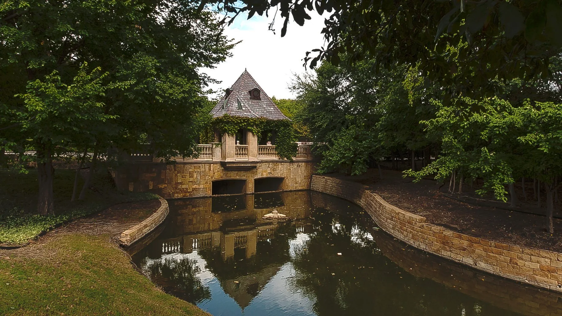 Stone bridge and surrounding neighborhood